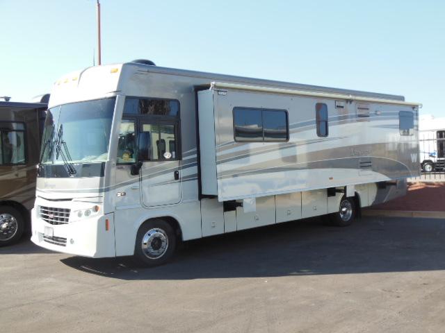 2008 Winnebago Voyage